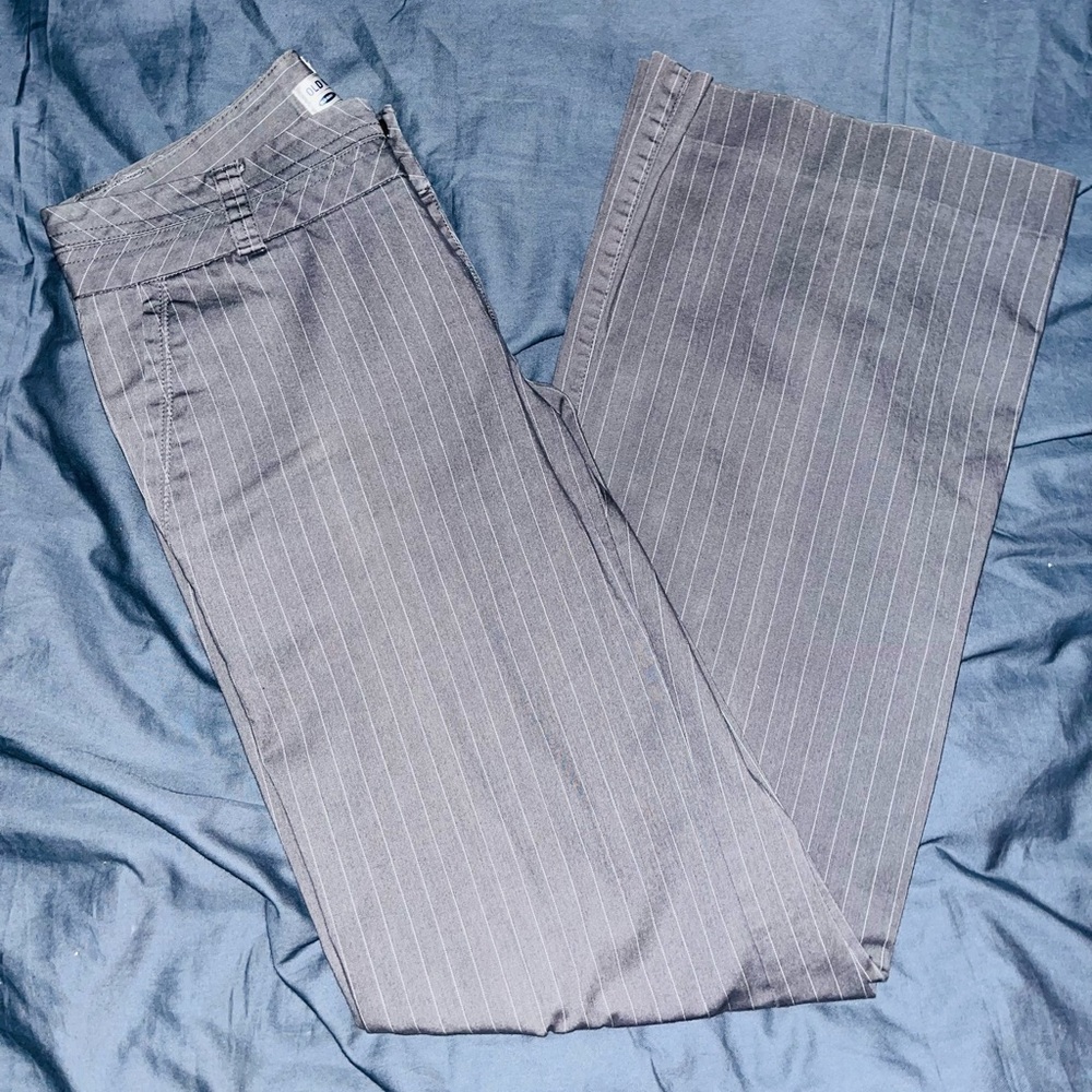 ‼️BOGO SPECIAL‼️Size 2 Old Navy Pants